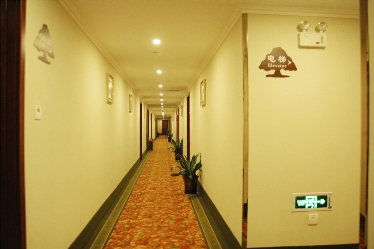 Greentree Inn Jiangsu Suzhou Kunshan High Speed Rail Station Hengshan Road Express Hotel Esterno foto